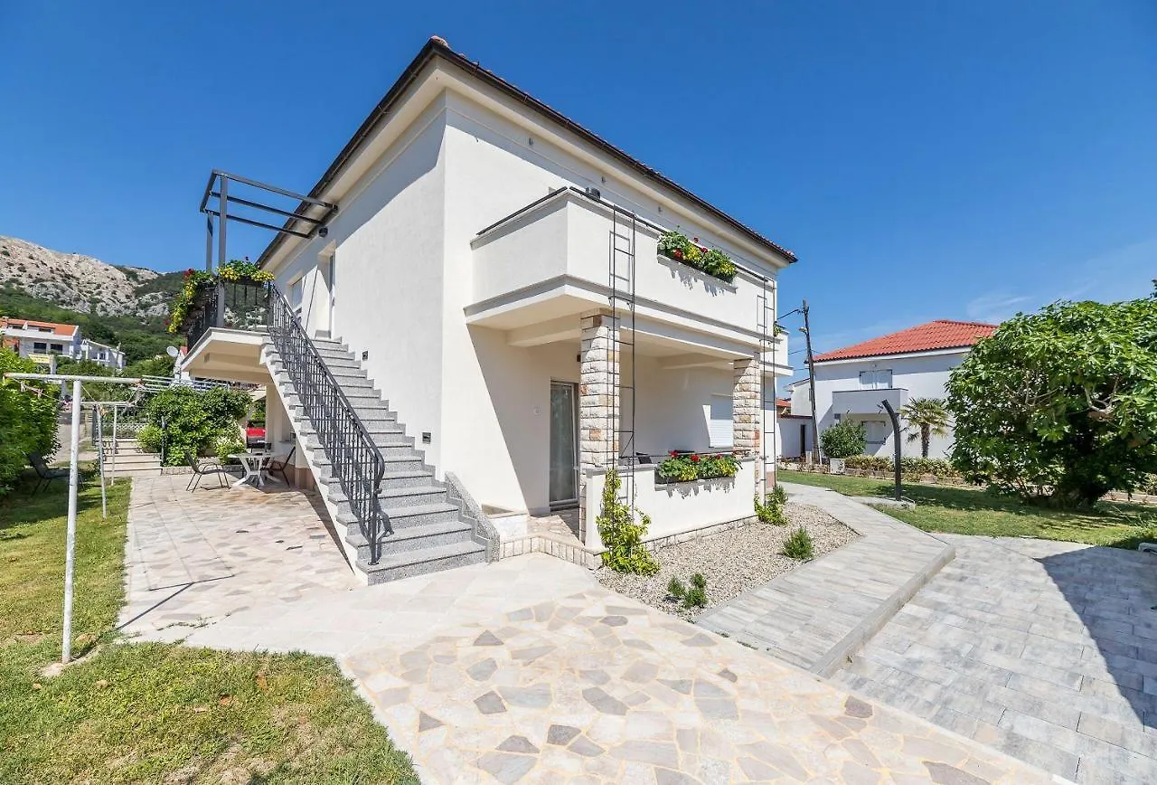 Apartment Nur 300 Meter Zum Tollen Strand Baska